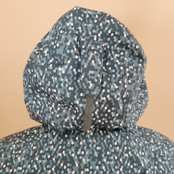 Helly Hansen Light Waterproof Jacket with Geometric Pattern Size S Like New - Picture 14 of 16